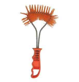 Brosse triangulaire pour le nettoyage des poêles et des cheminées